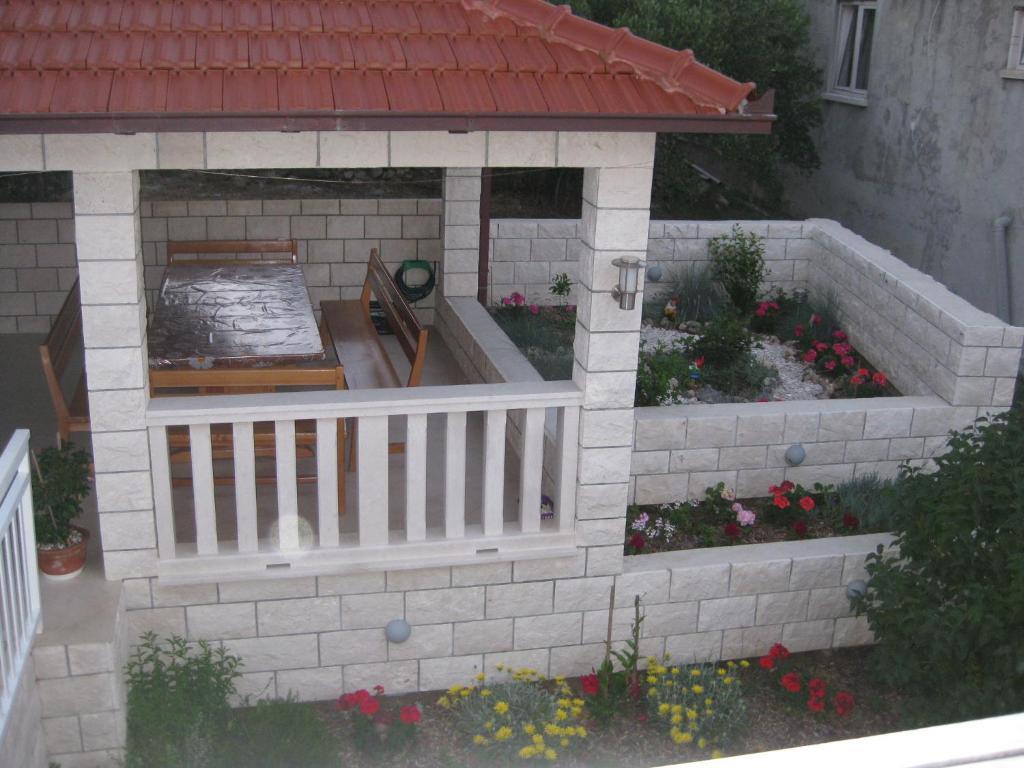 Apartments Ivona Lumbarda Exterior photo